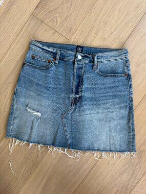 Perfect for Stampede! GAP Mid-Thigh Denim Skirt Size 29